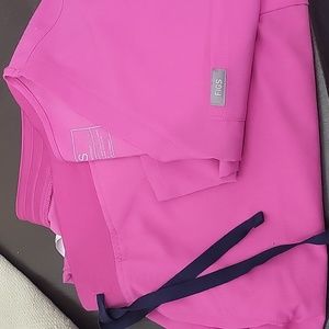 Womens Figs scrub set